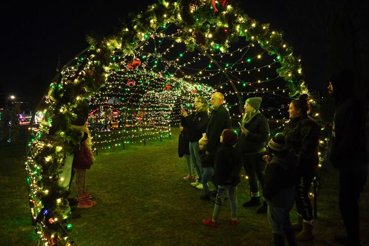 Terre Hill celebrates the holidays with Christmas in the Park [photos] Local News