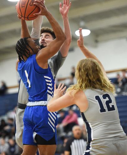 Valley Forge at Elizabethtown College men's basketball [photos ...
