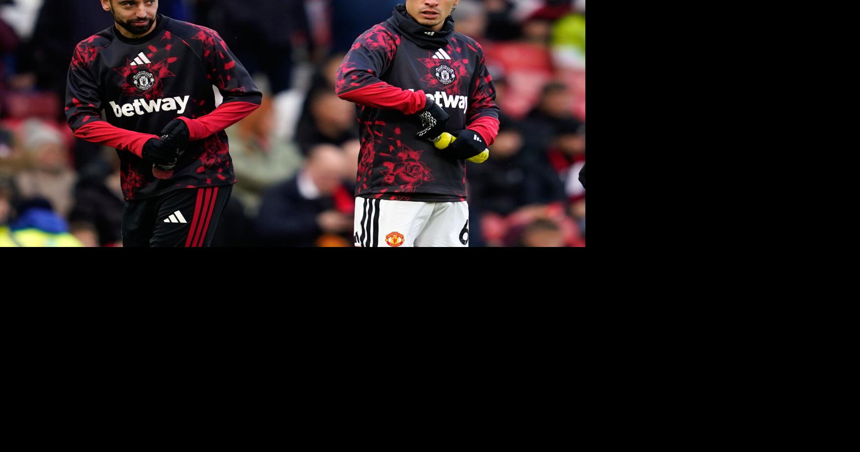 Lisandro Martinez sent off for Man United against Chelsea and back in spotlight Manchester United defender Lisandro Martinez has been sent off for collecting two yellow cards in a four-minute span against Chelsea in the Premier League AP Oct 31, 2026