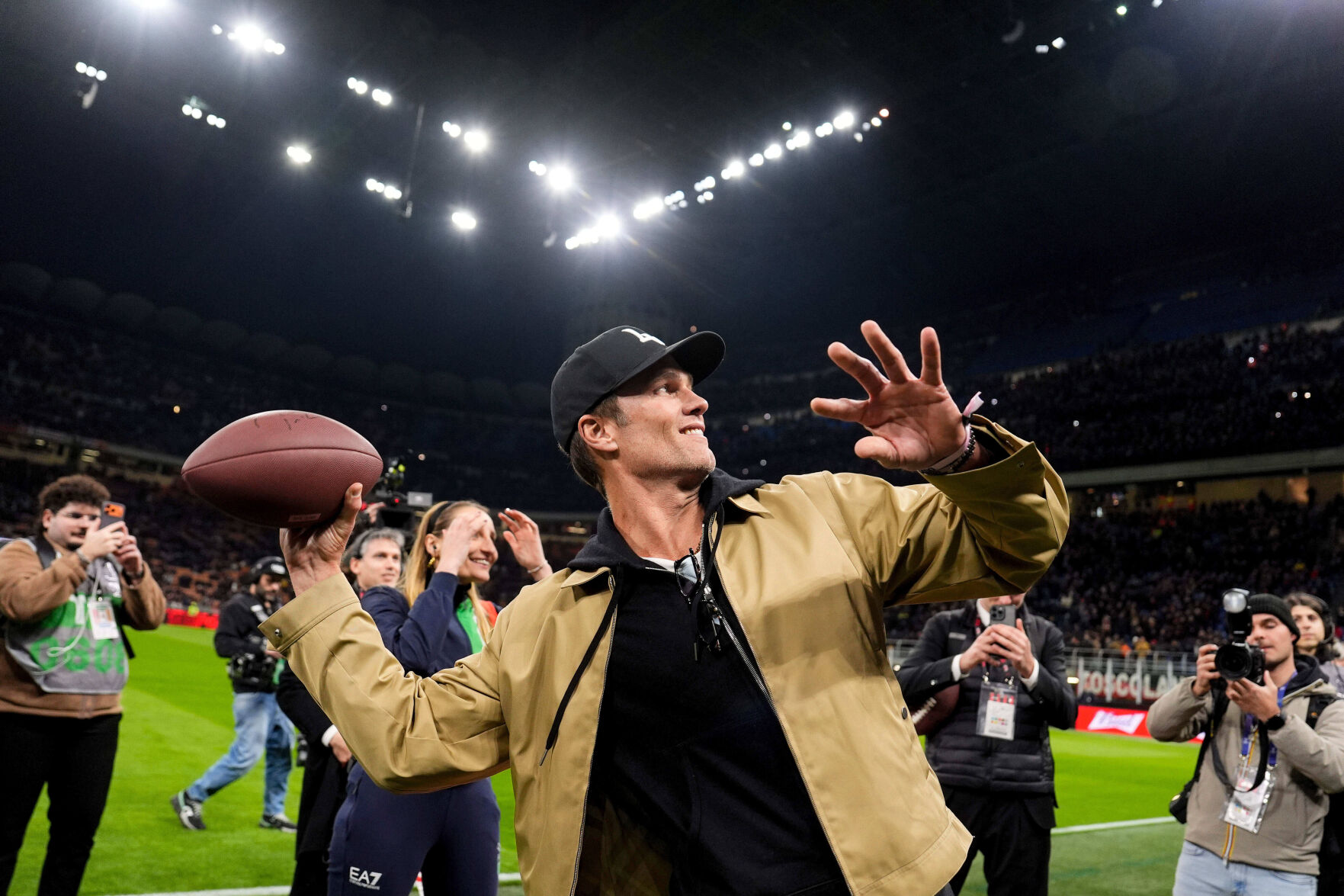 Tom Brady y Fanatics trasladan el Flag Football Classic de Riad a Los ...