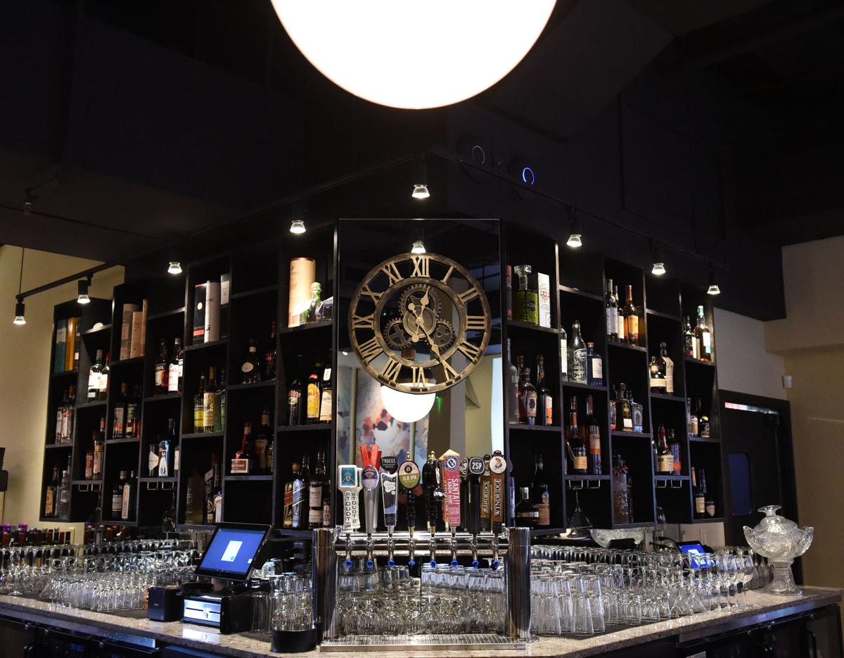 French bistro C'est La Vie opens in part of former Carr's Restaurant in