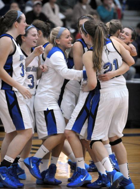Women S Basketball Elizabethtown Cashes In For Win Over Messiah Sports Lancasteronline Com