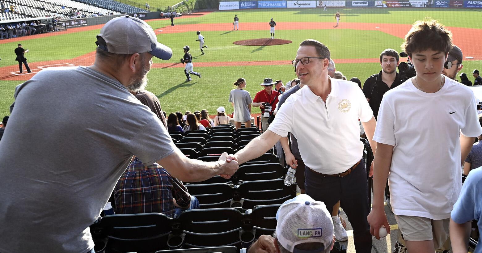 Gov. Josh Shapiro throws out first pitch at Stormers game [photos] - Vimarsana News