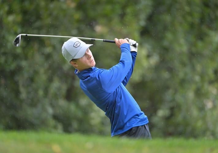 Manheim Township junior leads in District 3 Class 3A girls golf, helps