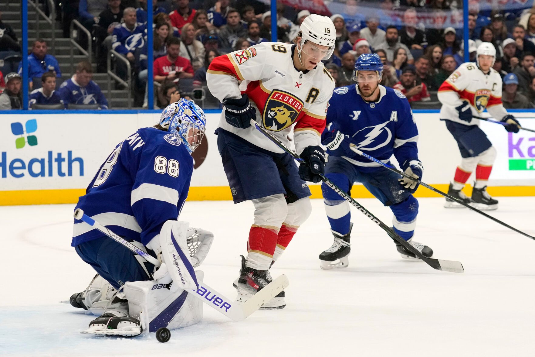 Panthers Use Short-handed Goals To Beat Lightning 4-2 In Opener Of Home ...