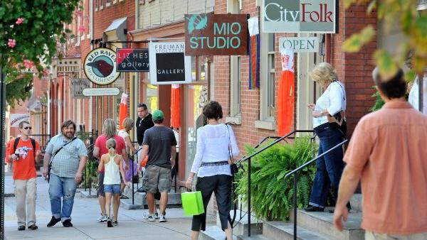 6 May First Friday events to check out, from Mother's Day art and collages to senior class exhibitions - Vimarsana News