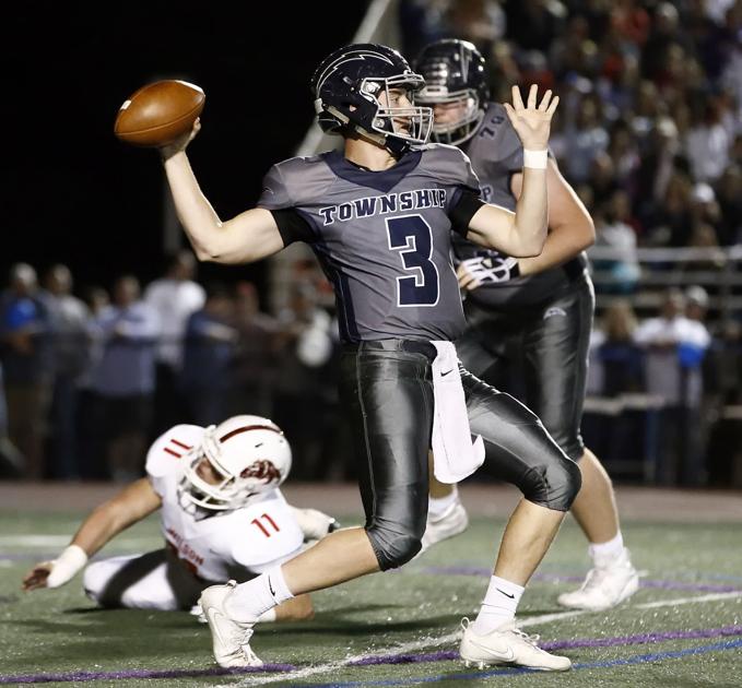 Manheim Township Qb Luke Emge Hempfield Punter Evan Pritchard