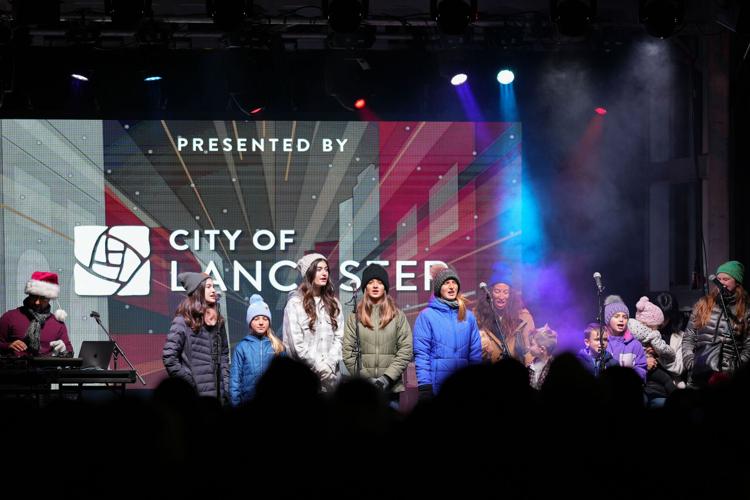 Holiday season kicks off with annual tree lighting in downtown