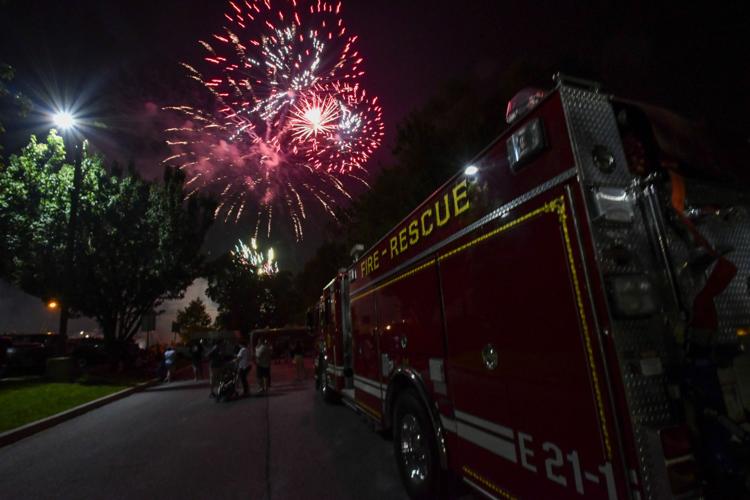 Fireworks light up the skies at Lititz Springs Park [photos] Local