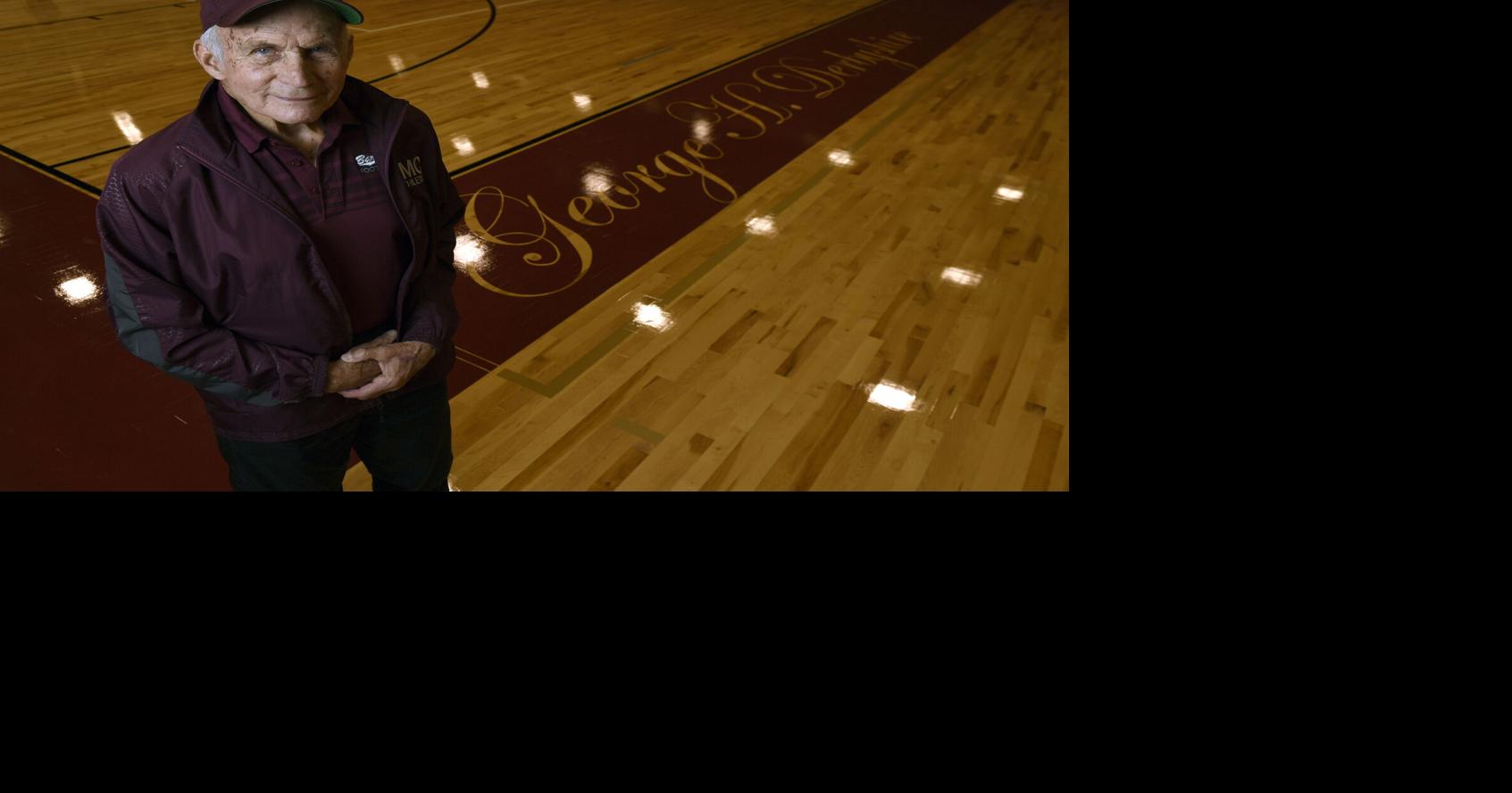 'A servant's heart': Longtime Manheim Central athletic director, educator to receive coveted Kirchner Award