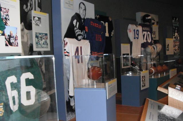 Treasures at the Pro Football Hall of Fame, Lifestyle