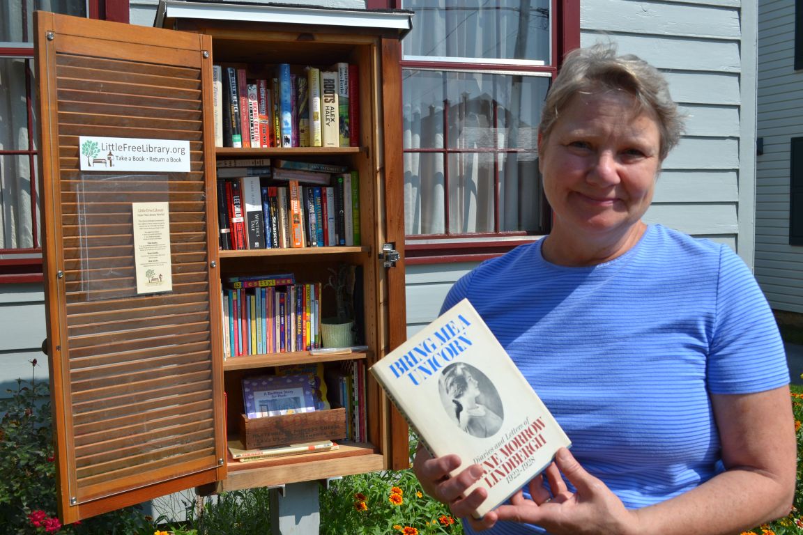 Tiny frontyard library in Strasburg is part of worldwide Little Free