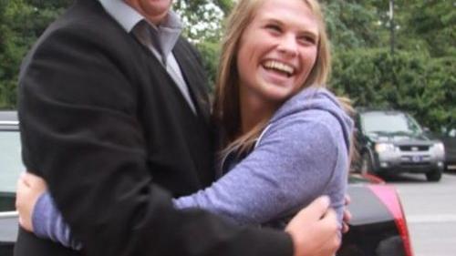 Lebanon Levi draws donors to New Holland library | Entertainment