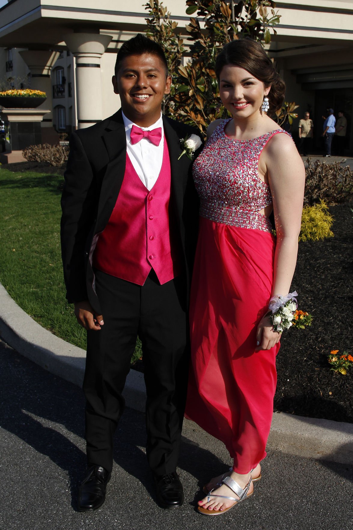 Prom Photos: Hempfield High School students celebrate their big night ...