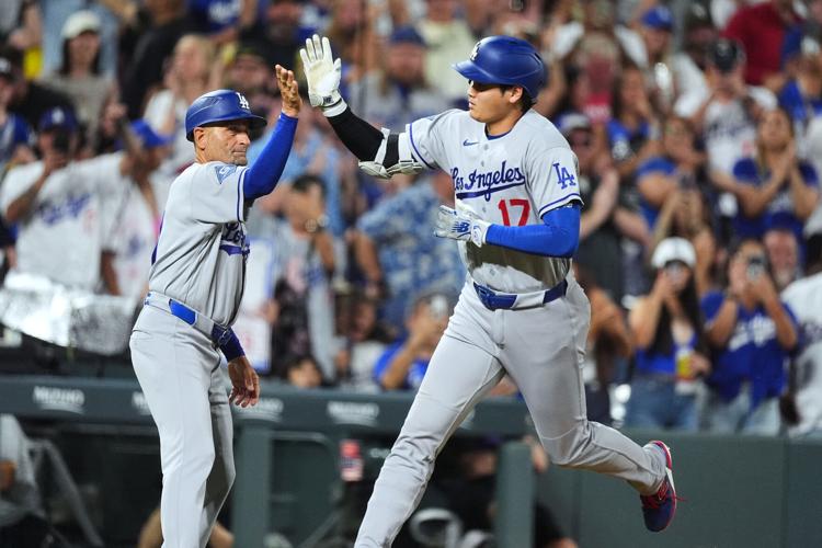 Dodgers’ lead shrinks as offense averages 3.4 runs