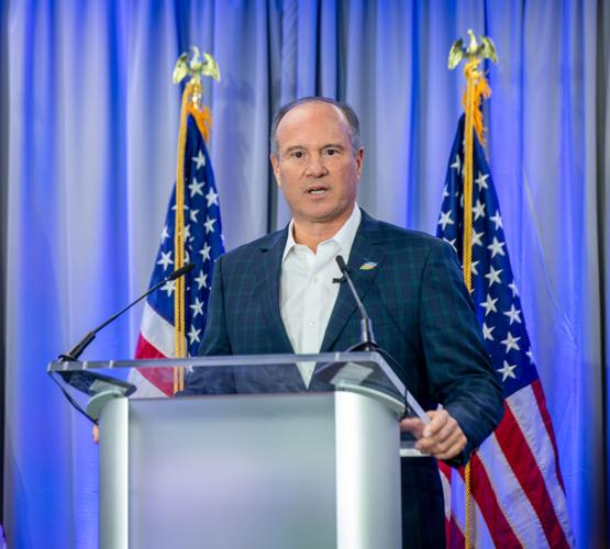 Centro de energía limpia de grúa