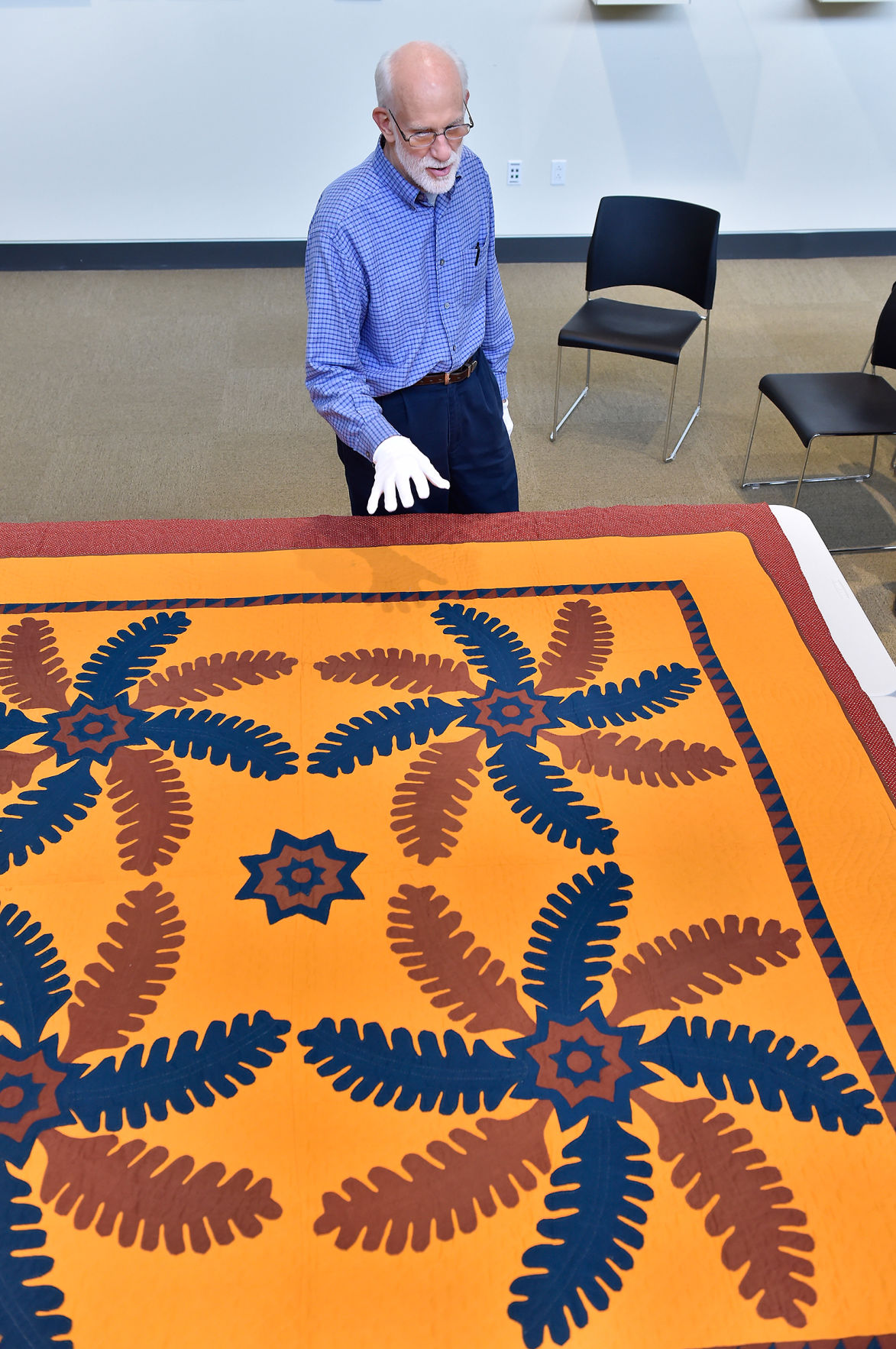 The quilts of Lancaster County are subject of curators tour at