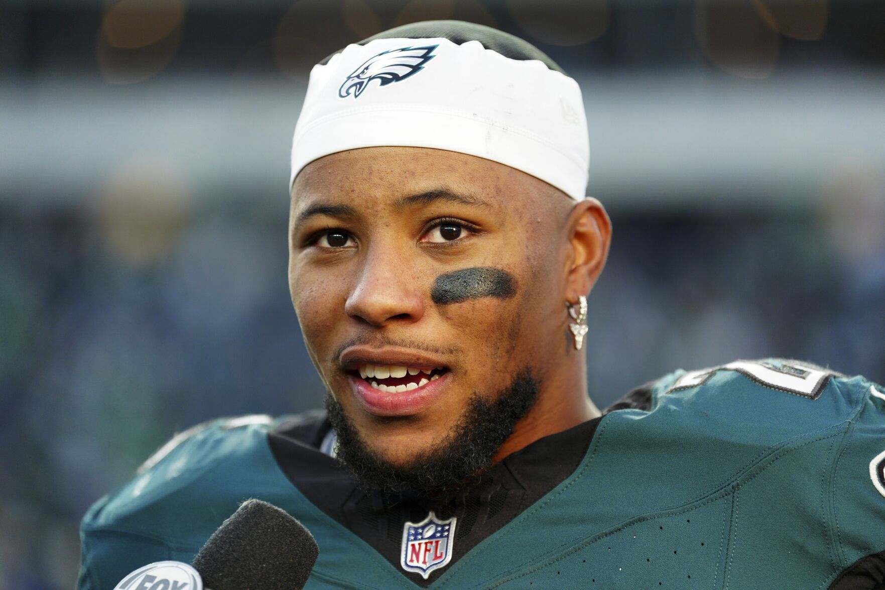 Eagles Try To Cast Aside Perceived Hurts-Brown Relationship Issues ...