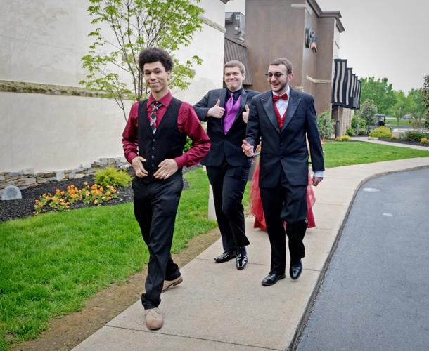 Conestoga Valley students dress to impress for prom [photos] Local News
