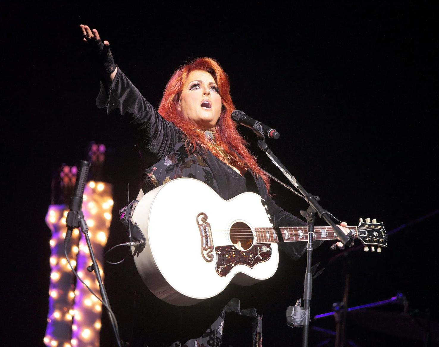 Wynonna Judd's tour bus catches fire on way to Lancaster show Local
