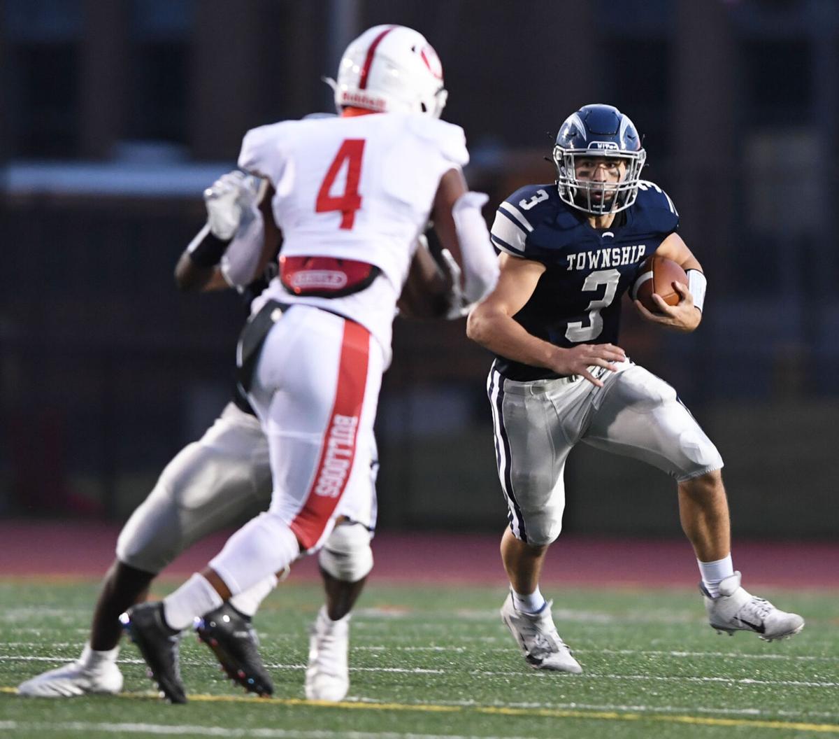 MTfootball002.jpg
