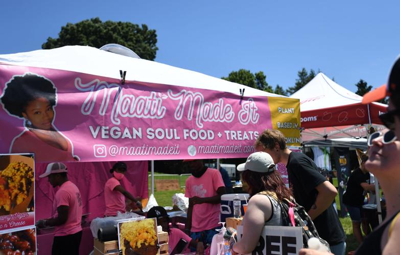 Crowds enjoy vegan food, hear Farm Sanctuary