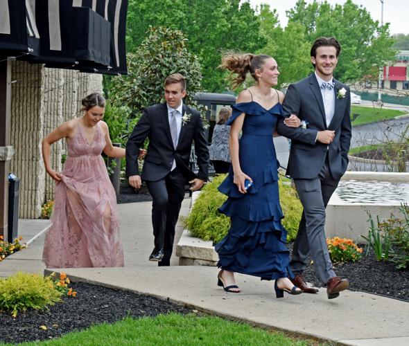 Conestoga Valley students dress to impress for prom [photos] Local News