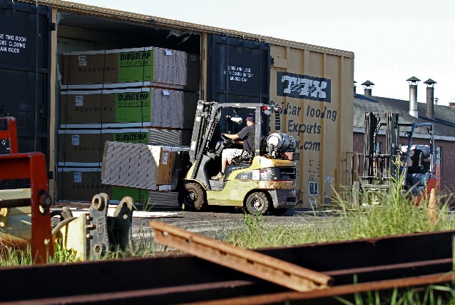 早い者勝ち！！RIOS OF MERCEDES 【Rural Kansas】９Ｄ When the Strasburg Rail Road hauls freight, it means