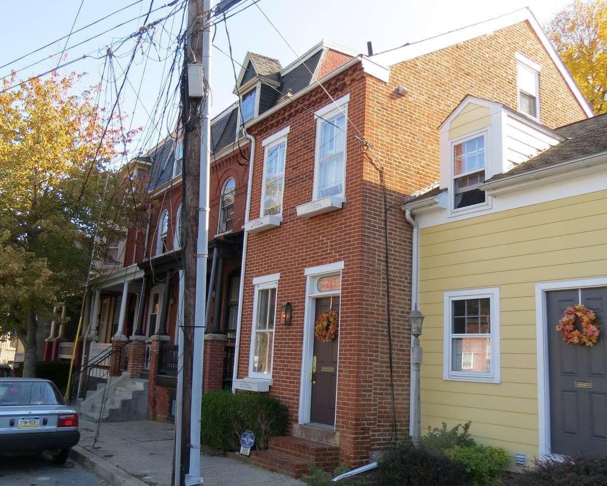 Vintage tiny homes: These 100-year-old Lancaster city ...