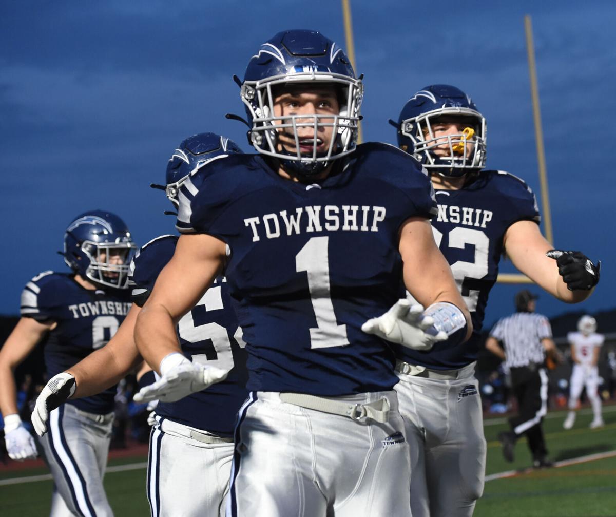 MTfootball004.jpg