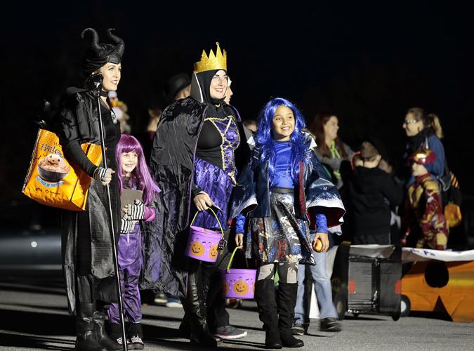 Lititz Lion Club Halloween Parade [photos]  Local News  lancasteronline.com