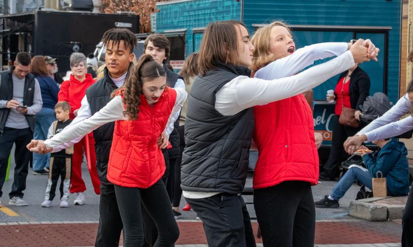 Season of (Mount) Joy at 25th Winterfest [photos] Entertainment