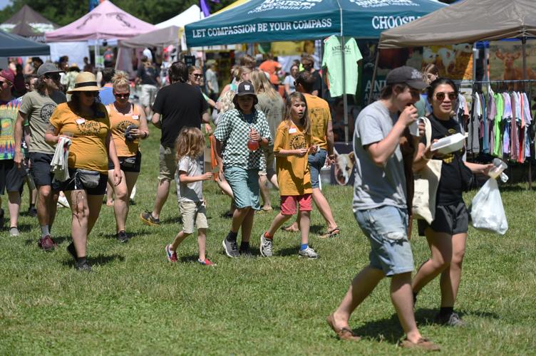 Crowds enjoy vegan food, hear Farm Sanctuary