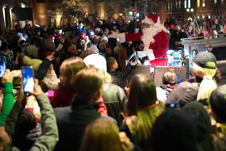 Holiday season kicks off with annual tree lighting in downtown