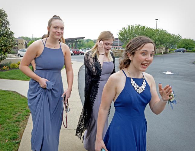 Conestoga Valley students dress to impress for prom [photos] Local News