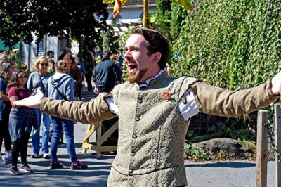 Young Will Shakespeare Has Big Shoes To Fill At Pa Renaissance Faire His Own Food Living Lancasteronline Com