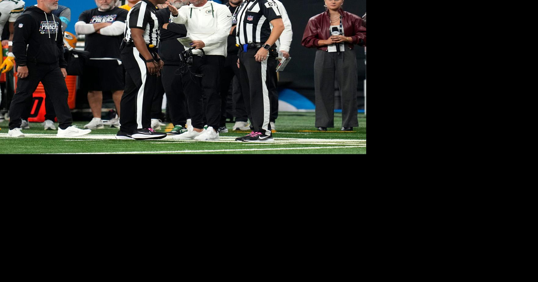 A flag-filled afternoon: Packers-Lions showdown overshadowed by rash of debatable penalties Tom Brady criticized the officiating in the Green Bay Packers' game against the Detroit Lions By ARNIE STAPLETON - AP Pro Football Writer Oct 27, 2026