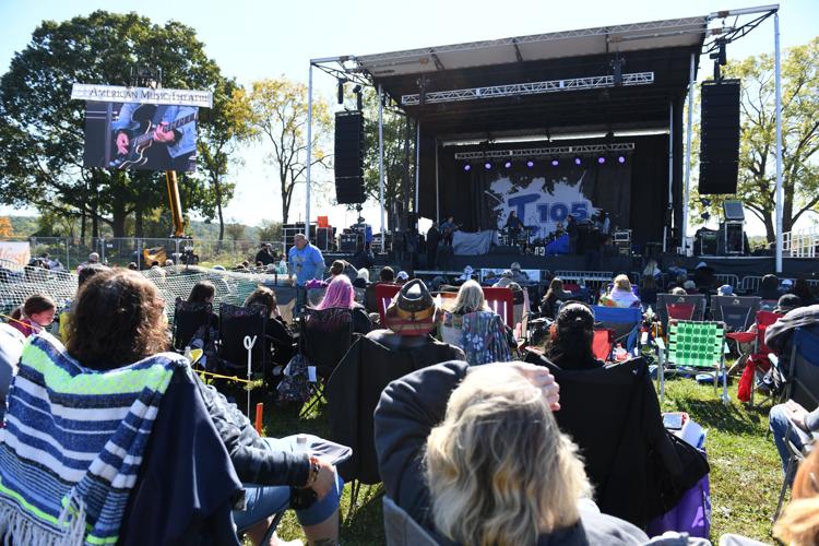 Country music in full force at the I105 Fallfest [photos