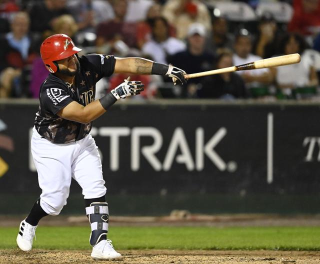 Dutch treat: Phillies great Daulton pays visit to Lancaster Barnstormers, Lancaster Barnstormers