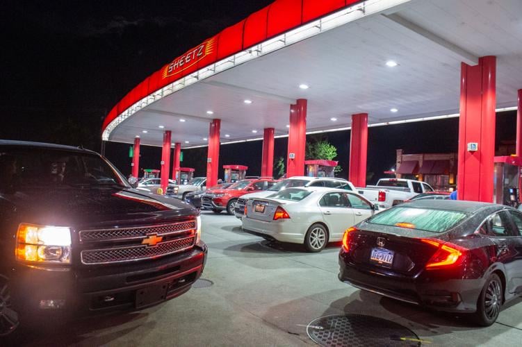 Motorists flock to Sheetz to buy gas for 1.776 a gallon on