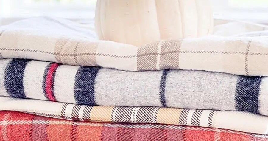 Throw Making Cozy up: A complete guide to making the most of your throw blankets ...