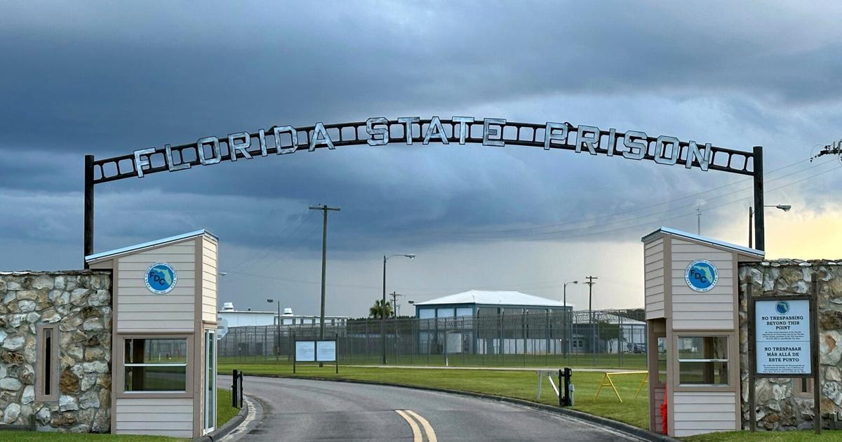 Man convicted of fatally stabbing his wife set to be ninth person executed this year in Florida A man convicted of fatally stabbing his wife decades ago is set to be executed in Florida AP Jun 25, 2026