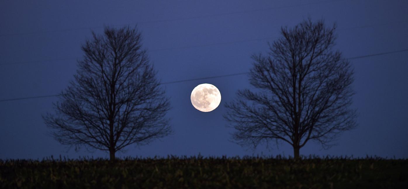 A full moon kicks off October; rare Halloween blue moon and ...