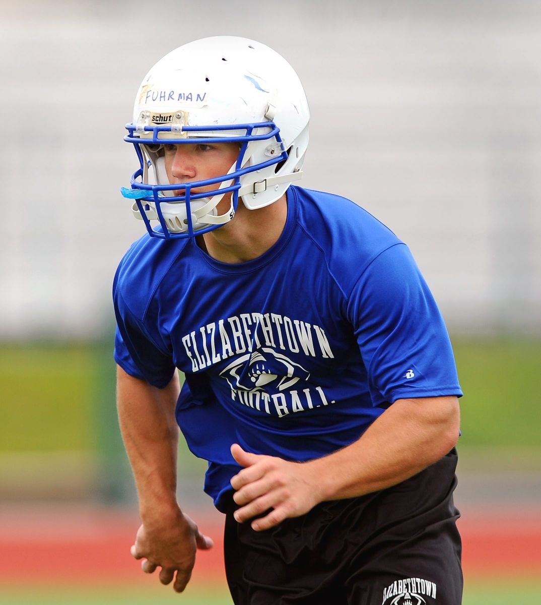2014 L L Football Elizabethtown Seeks To Form New Identity Football 