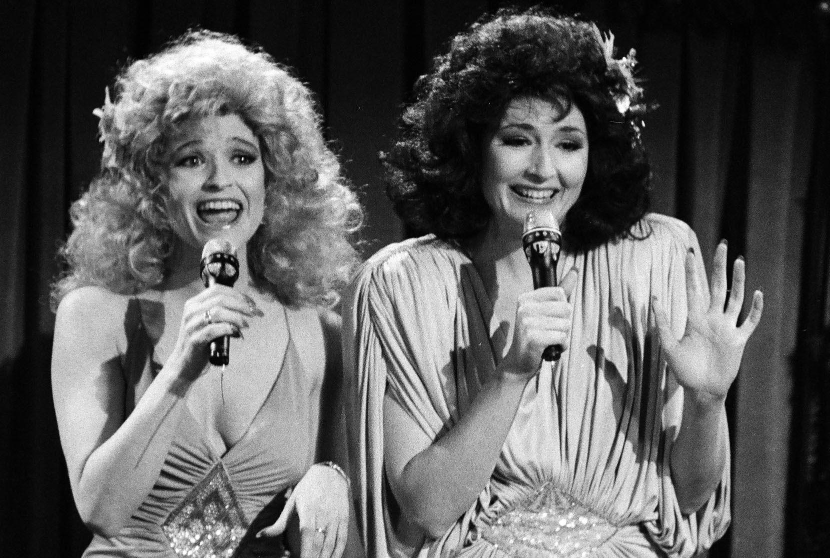 Jan Hooks and Nora Dunn SNL Sweeney Sisters