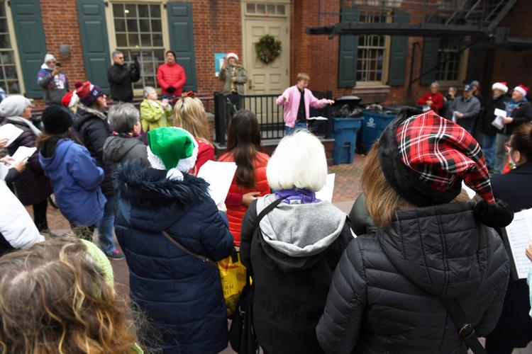 'Hallelujah Chorus' flash mob [photos] Entertainment