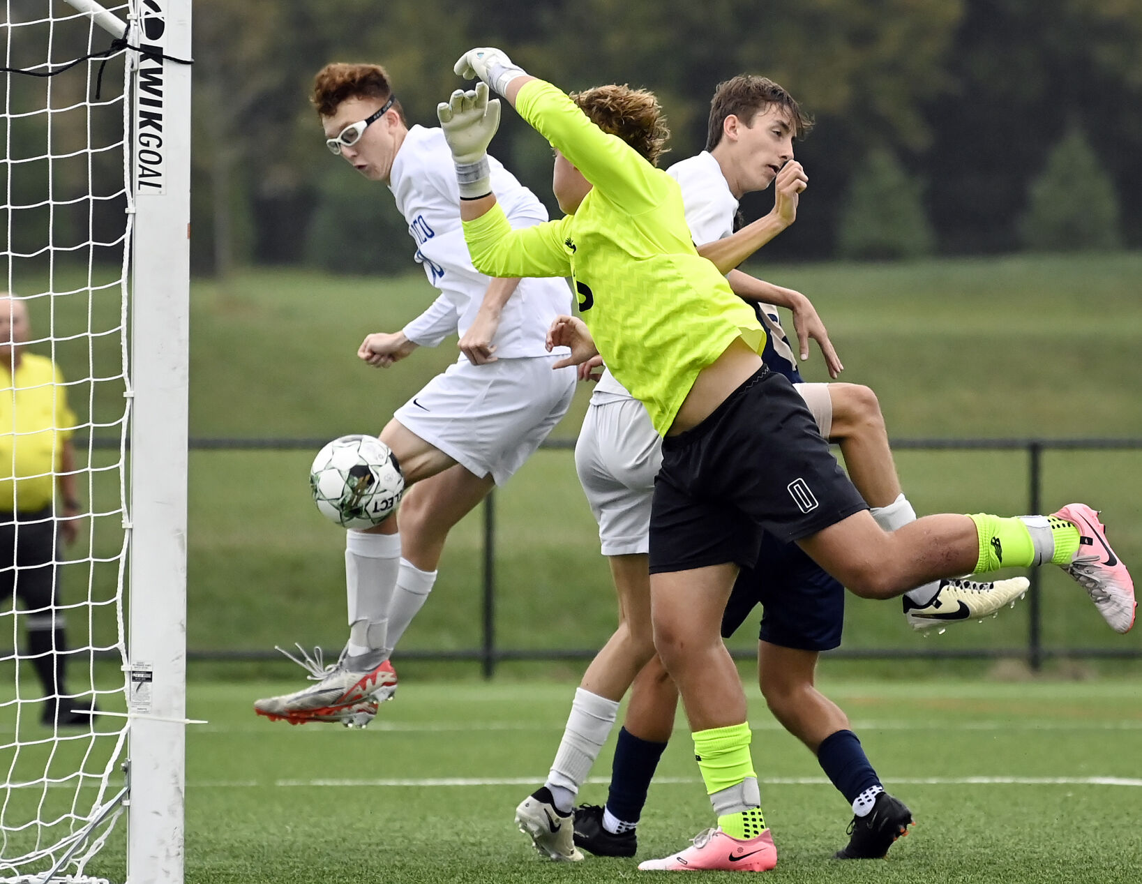 Conestoga Valley vs. Cocalico - L-L League boys soccer [photos] | Boys ...