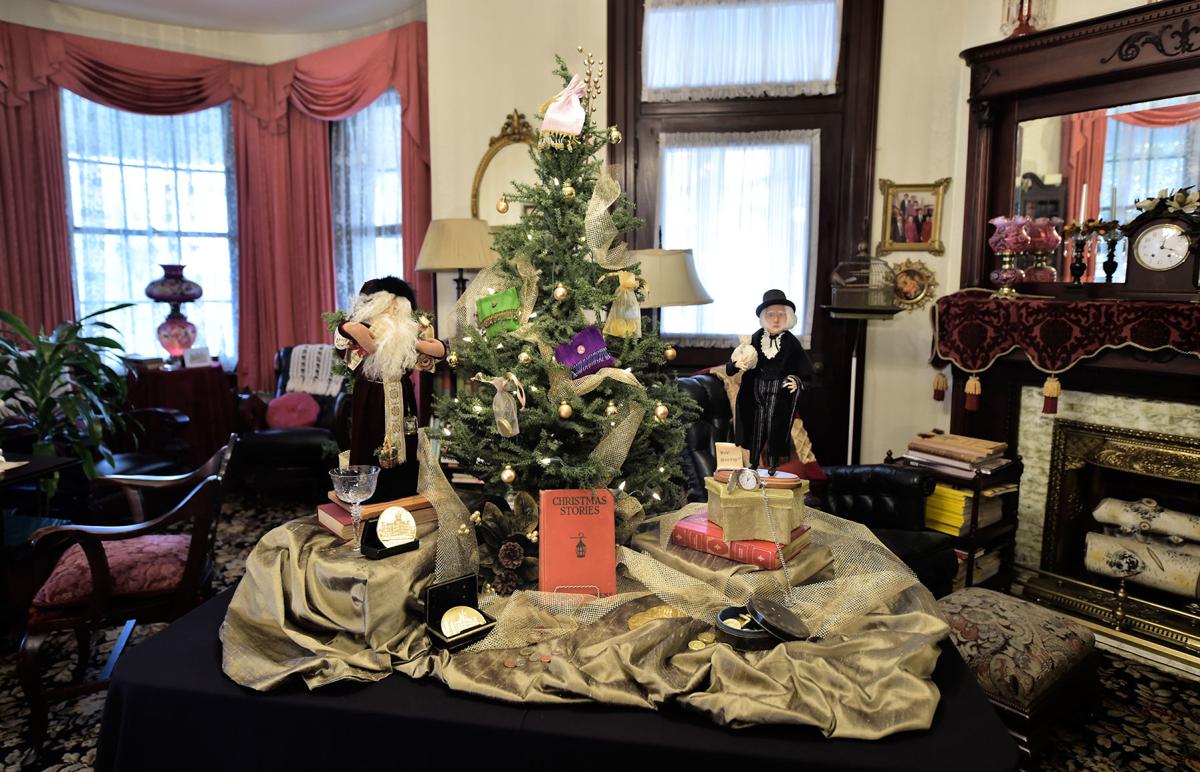 These 5 Holiday Home Tours In And Around Lancaster County Show Off Their Christmas Spirit Food Living Lancasteronline Com