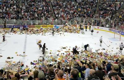 teddy bear toss 2018 hershey