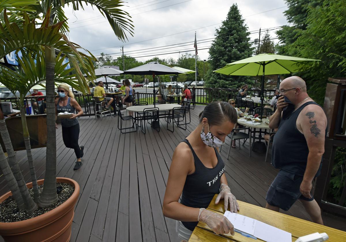 Outdoor Dining at The Deck in Ephrata